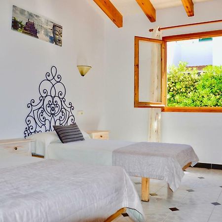 Villa Na Y Veni Cala' en Bosch Bagian luar foto