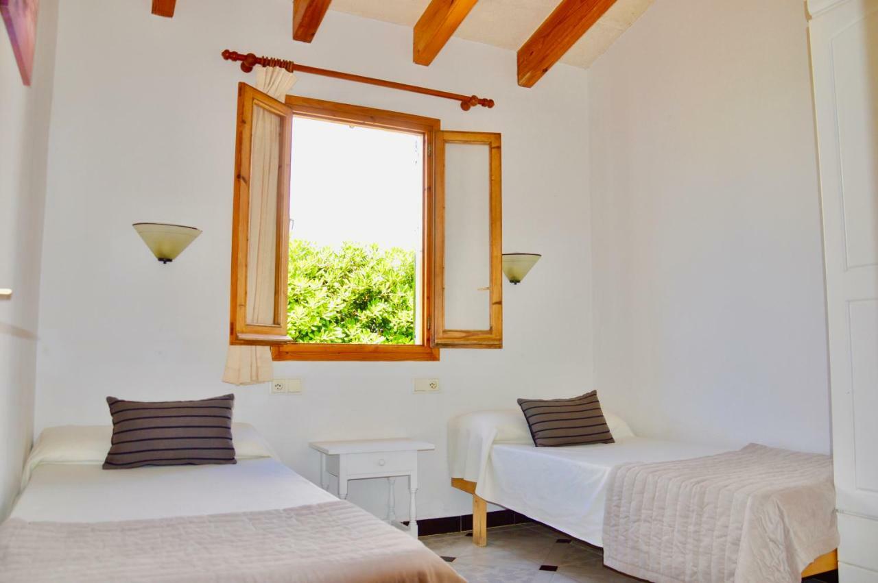Villa Na Y Veni Cala' en Bosch Bagian luar foto